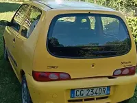 Usata Fiat 600 54 CV (39 kW) 2003 Giallo Berlina