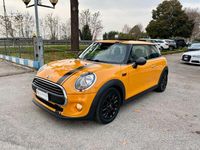 Usata Mini ONE 102 CV (75 kW) 2015 Arancione Utilitaria