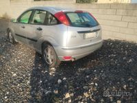 Usata Ford Focus 100 CV (73 kW) 2004 Grigio Berlina