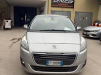 Usata Peugeot 5008 Active 115 CV (84 kW) 2015 Grigio Monovolume