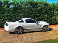 Usata Ford Mustang Convertible 314 CV (230 kW) 2010 Bianco Coupé