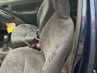 Usata Toyota Yaris 2001 Blu