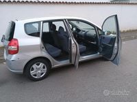 Usata Honda Jazz 78 CV (57 kW) 2003 Grigio Utilitaria