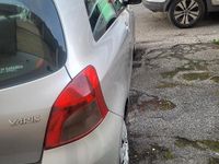 Usata Toyota Yaris 90 CV (66 kW) 2007 Grigio Utilitaria