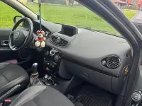 Usata Renault Clio III 75 CV (55 kW) 2012 Berlina