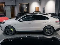 Usata Porsche Cayenne 462 CV (339 kW) 2020 Bianco gesso SUV