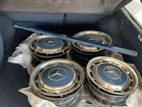 Usata Mercedes E240 71 CV (52 kW) 1981 Blu Station wagon