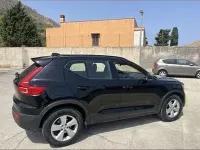 Usata Volvo XC40 Momentum 163 CV (119 kW) 2021 Nero SUV