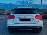 Usata Mercedes GLA220 170 CV (125 kW) 2015 Bianco SUV