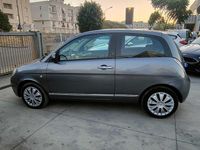 Usata Lancia Ypsilon 75 CV (55 kW) 2011 Gray Utilitaria