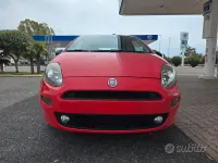 Usata Fiat Punto Street 75 CV (55 kW) 2014 Rosso Utilitaria