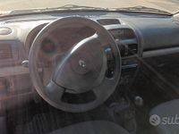 Usata Renault Clio II 58 CV (42 kW) 2004 Grigio Berlina