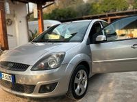 Usata Ford Fiesta 2007 Grigio Utilitaria