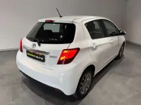 Usata Toyota Yaris 69 CV (50 kW) 2017 Bianco Berlina