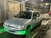 Usata Peugeot 106 60 CV (44 kW) 2003 Bluazzurro Utilitaria