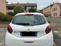Usata Peugeot 208 Allure 82 CV (60 kW) 2015 Bianco Utilitaria