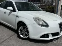 Usata Alfa Romeo Giulietta 105 CV (77 kW) 2011 Bianco Utilitaria