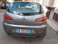 Usata Alfa Romeo 147 116 CV (85 kW) 2006 Grigio Utilitaria