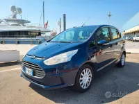 Usata Ford B-MAX 75 CV (55 kW) 2015 Blu Monovolume
