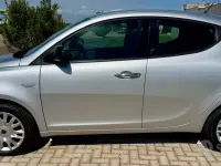 Usata Lancia Ypsilon 80 CV (58 kW) 2013 Grigio Utilitaria