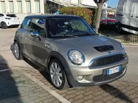 Usata Mini Cooper S Salt 175 CV (128 kW) 2006 Grigio chiaro Utilitaria