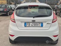 Usata Ford Fiesta Business Edition 95 CV (69 kW) 2016 Bianco Berlina