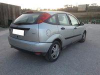 Usata Ford Focus Zetec 116 CV (85 kW) 2001 Grigio Berlina