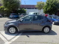 Usata Toyota Yaris Hybrid Business Edition 92 CV (67 kW) 2022 Grigio Berlina