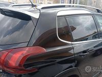 Usata Peugeot 2008 Allure 100 CV (73 kW) 2017 Nero SUV