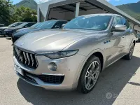 Usata Maserati Levante 330 CV (242 kW) 2022 Grigio SUV