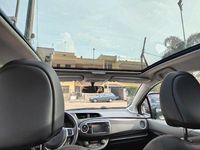 Usata Toyota Yaris Lounge 99 CV (72 kW) 2012 Bianco Utilitaria