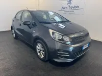 Usata Kia Rio 75 CV (55 kW) 2017 Grigio Berlina