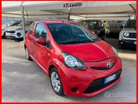Usata Toyota Aygo Connect Style 68 CV (50 kW) 2012 Rosso Utilitaria