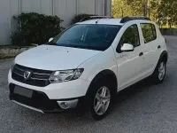 Usata Dacia Sandero Prestige 90 CV (66 kW) 2016 Bianco Utilitaria