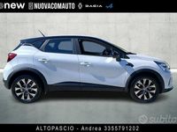 Usata Renault Captur Evolution 145 CV (106 kW) 2023 Bianco SUV