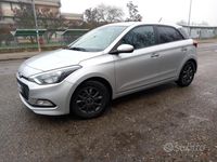 Usata Hyundai i20 84 CV (61 kW) 2015 Grigio Berlina
