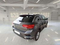 Usata VW T-Roc Business 110 CV (80 kW) 2021 Grigio SUV