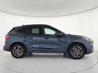 Usata Ford Kuga ST-Line 190 CV (139 kW) 2021 Blue metallic (metalliclackierung) SUV