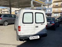 Usata Opel Combo 65 CV (47 kW) 2001 Bianco Monovolume