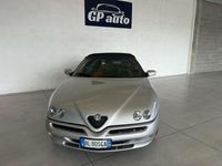 Usata Alfa Romeo Spider 144 CV (105 kW) 2000 Argento Cabrio