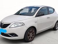 Usata Lancia Ypsilon 69 CV (50 kW) 2014 Bianco Utilitaria