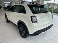 Nuova Fiat 600 110 CV (80 kW) 2025 Azzurro SUV