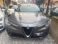 Usata Alfa Romeo Stelvio Business 209 CV (153 kW) 2017 Grigio SUV