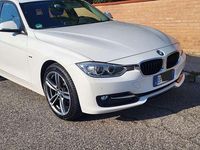 Usado BMW 318 Sport Line 143 CV (105 kW) 2013 Familiar