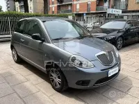 Usata Lancia Ypsilon 69 CV (50 kW) 2012 Grigio Utilitaria