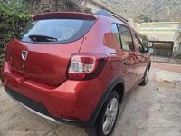 Usata Dacia Sandero Stepway 90 CV (66 kW) 2015 Berlina