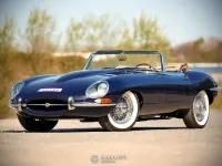 Usata Jaguar E-Type 269 CV (197 kW) 1966 Blu Cabrio