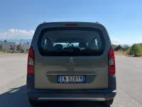 Usata Peugeot Partner Tepee Outdoor 115 CV (84 kW) 2012 Verde Monovolume