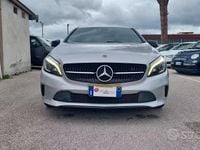 Usata Mercedes A180 Premium 108 CV (79 kW) 2017 Grigio Berlina