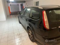 Usata Ford Focus Style 145 CV (106 kW) 2008 Nero Station wagon